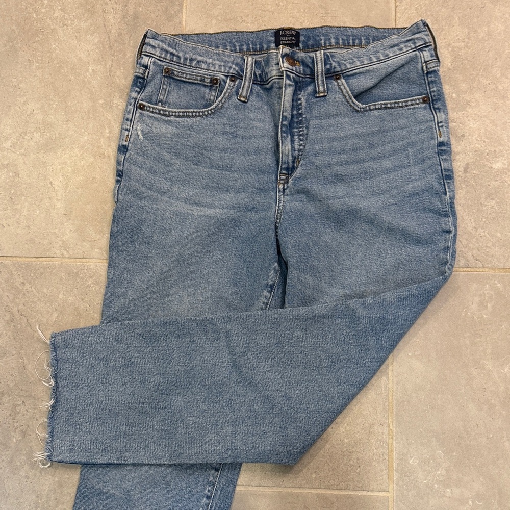 J Crew  Women's Essential Straight Leg Blue Jeans